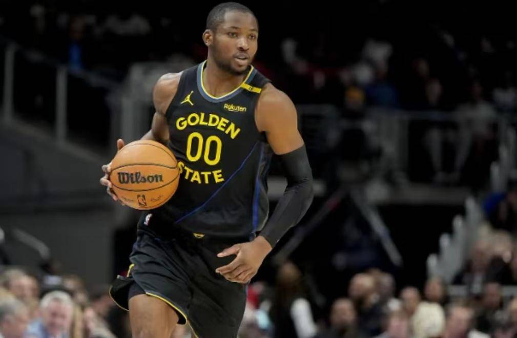 星重伤、帅位洗牌与选秀新星崛起瓦力棋牌游戏NBA风暴来袭！巨(图4)