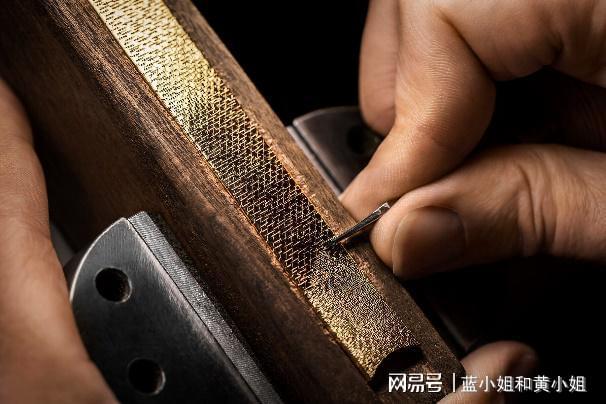 Dior 传承经典与优雅瓦力棋牌全新La D de(图3)